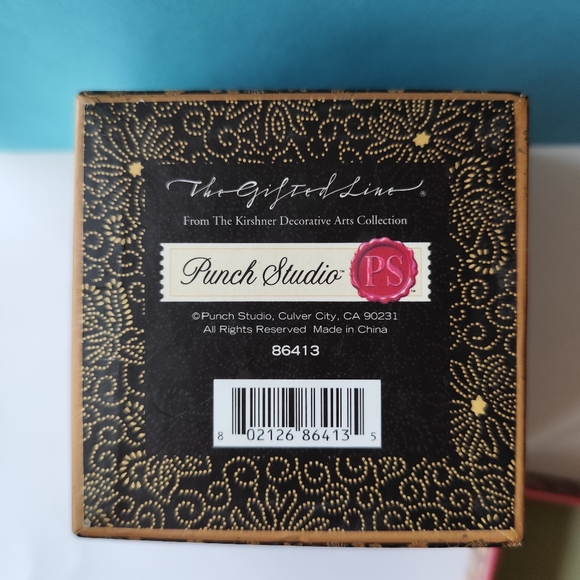 4/$50⭐️Punch Studio Tapered Gift Box w/Black Tassel No. 86413 - Picture 4 of 7